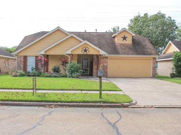 2010 Wildwood Dr, Deer Park, TX 77536