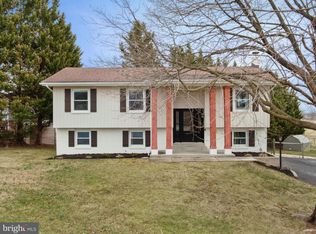 10073 Woodchuck Ln, Frederick, MD 21702