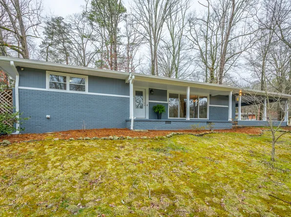 1039 Druid Dr, Signal Mountain, TN 37377