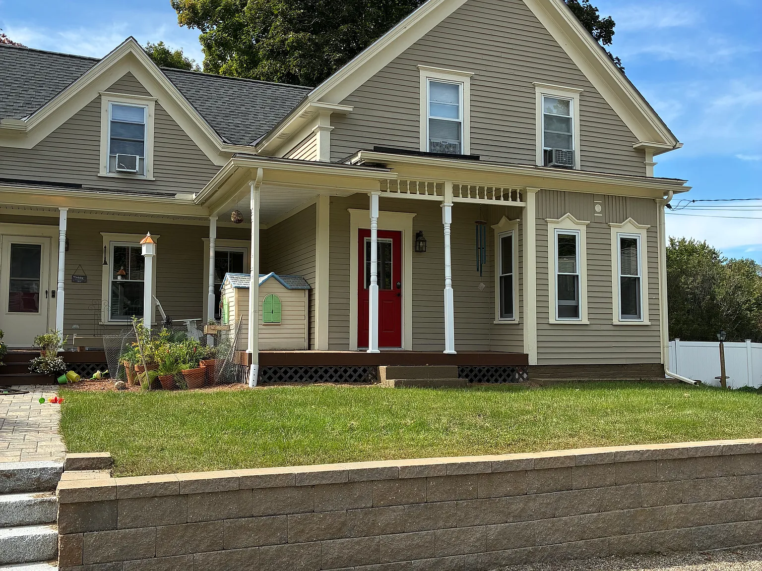 4 bed, 1978 sqft, $3,900 — Photo 2
