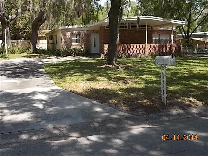 1st image of 804 E River Dr