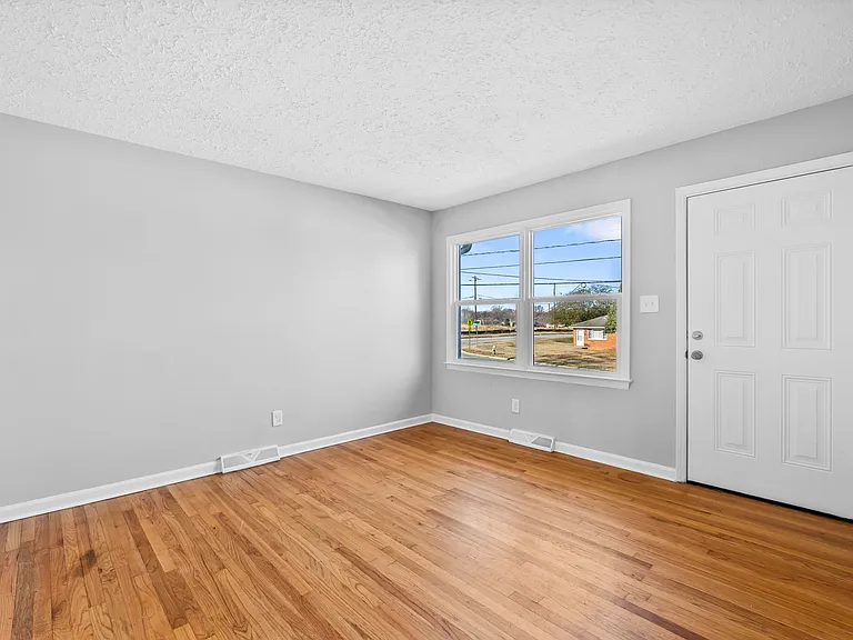 519 W Florida St — Photo 3