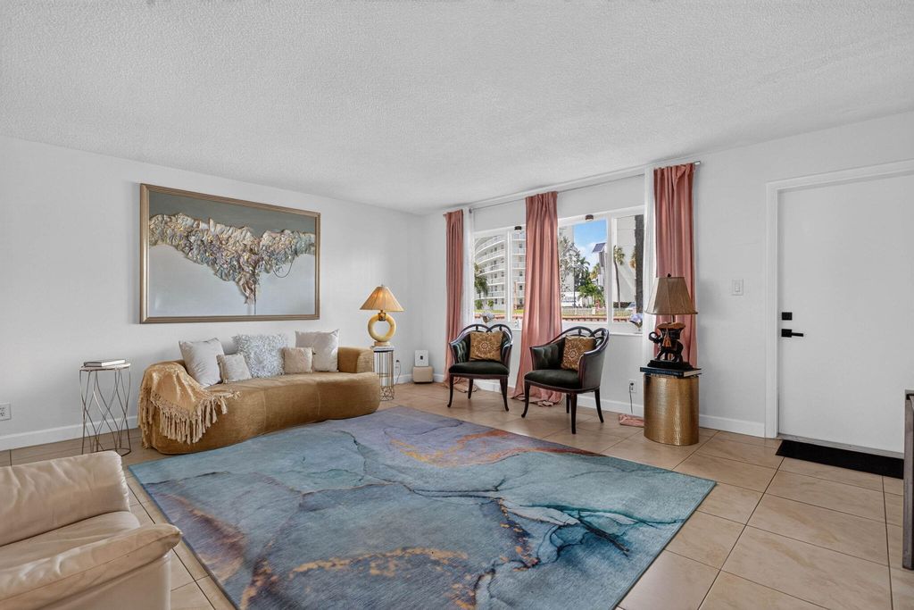 2840 NE 14th St #109A, photo 7