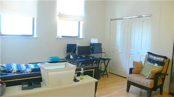 Sold by New York Residence | media 2