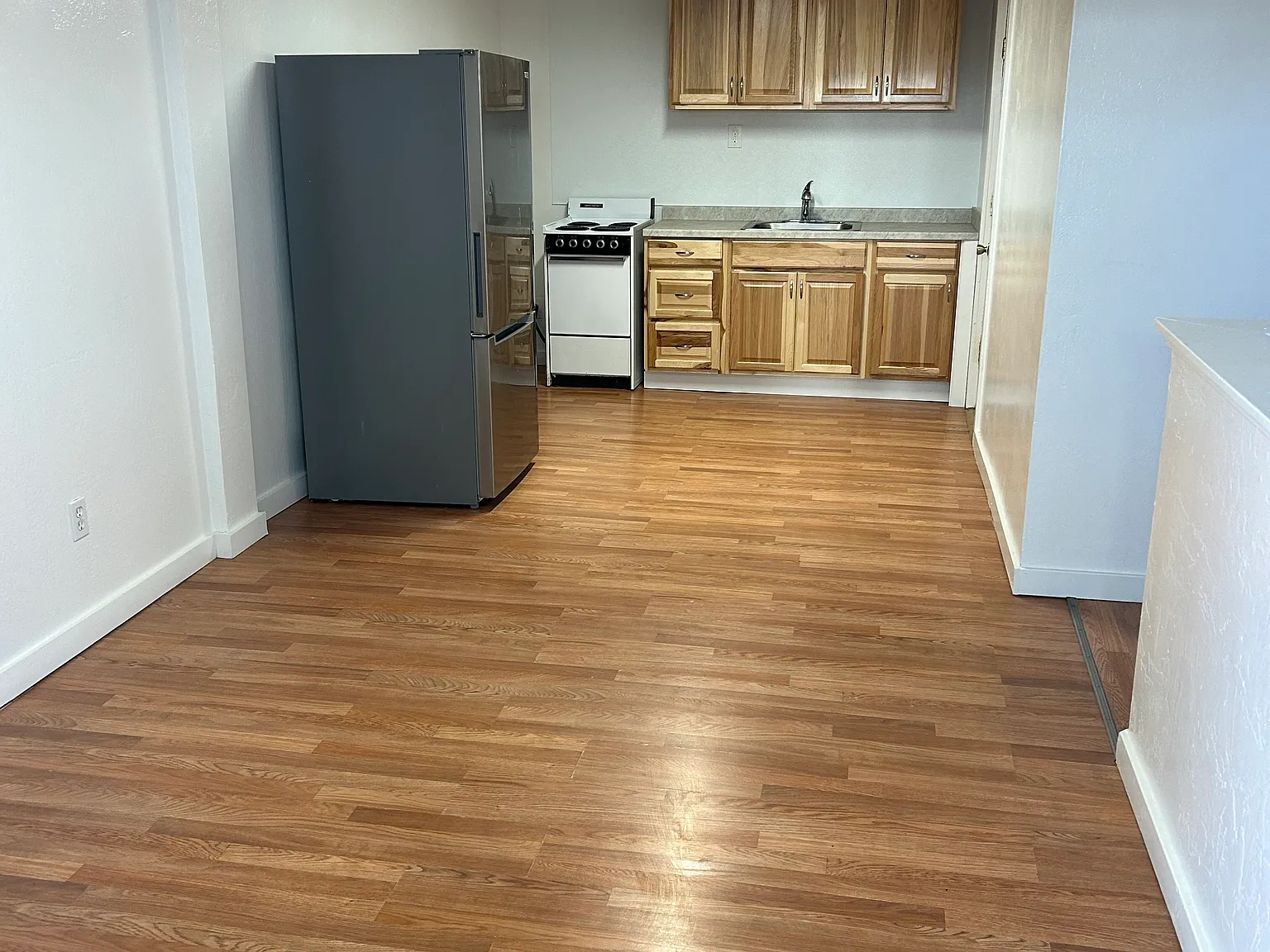 1 bed, 600 sqft, $1,075 — Photo 2