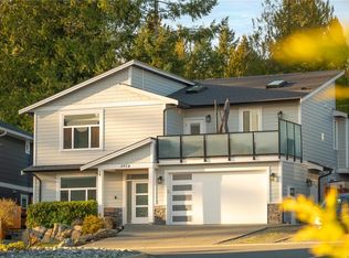 3934 Jingle Pot Rd, Nanaimo, BC V9T0K3