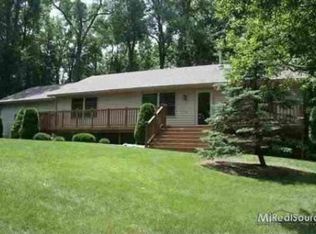 7378 Southfield Dr, Shelby Township, MI 48316