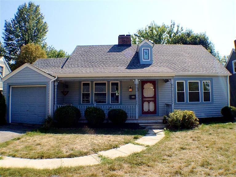 1st image of 68 Weller Ave