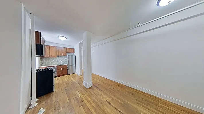 Rented by Bond New York | media 13