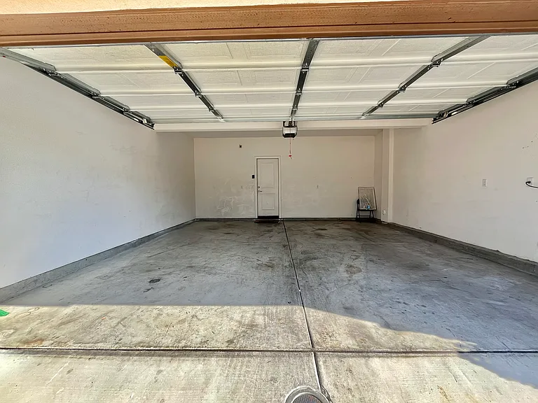 7805 Marbil Ln — Photo 6