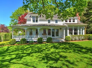 5 White St, Sag Harbor, NY 11963