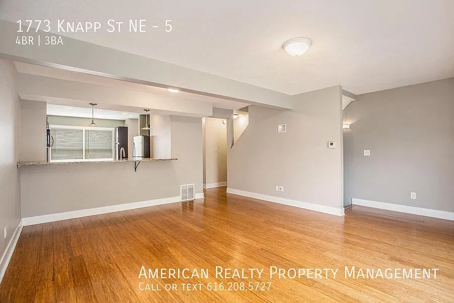 4 bed, 2.5 bath, 1698 sqft, $2,250 — Photo 4