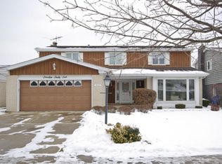 1432 Lois Ave, Park Ridge, IL 60068