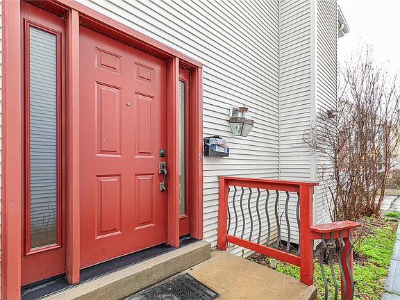 2nd image of 965 Barnard College Ln