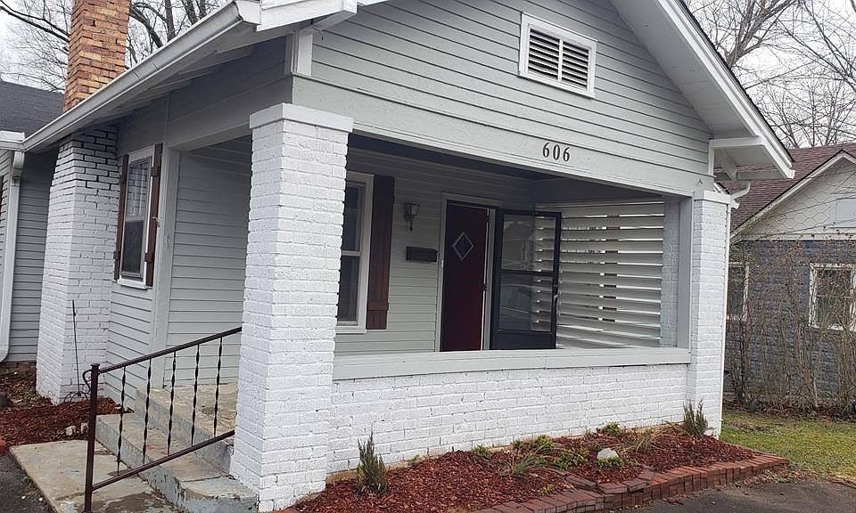 1st image of 606 E Wood St
