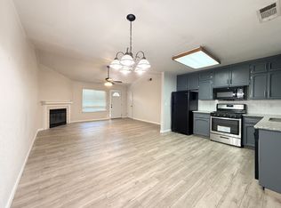 4585 N Emerson Ave #101, Fresno, CA 93722