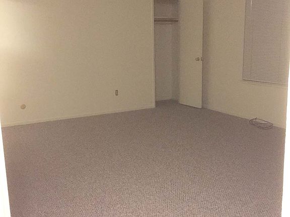 4th image of 840 32nd Ave APT C