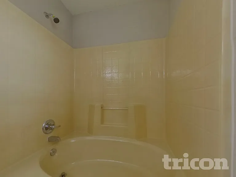 279 Legend Oaks Dr — Photo 10