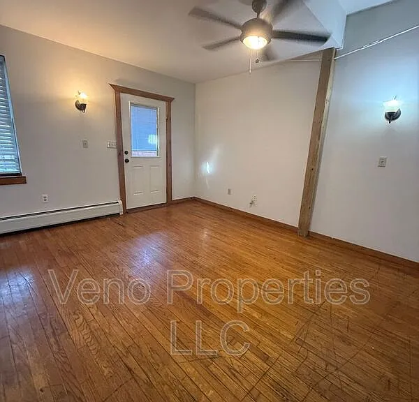 1 S Park St #1D — Photo 7