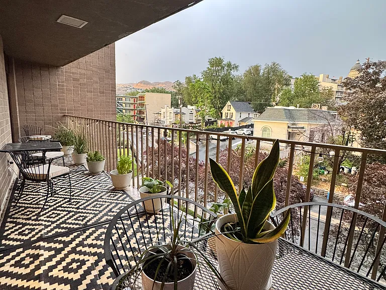 245 N Vine St #407 — Photo 56