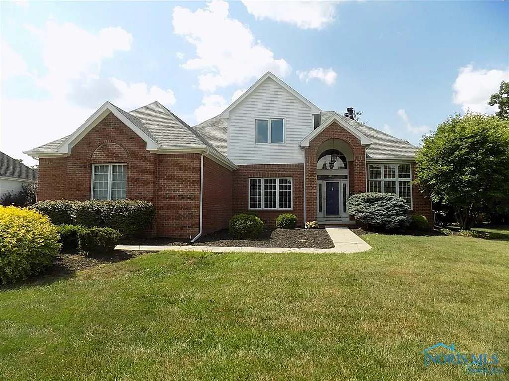 30085 Waterford Dr photo 1