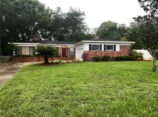 305 S Belle Claire Pl, Temple Terrace, FL 33617