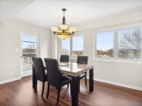 4th image of 7410 North Ave #504