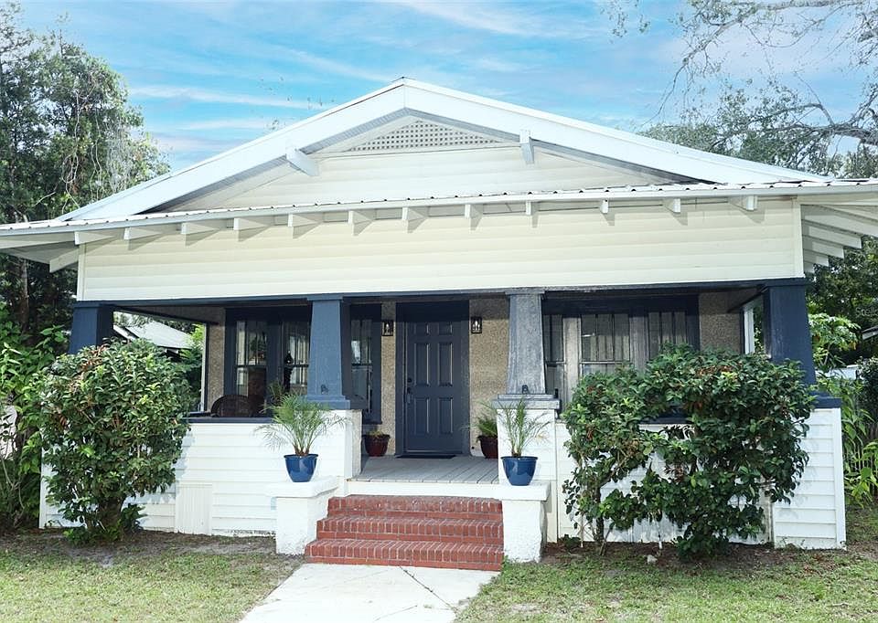 1st image of 2465 S PALMETTO AVENUE