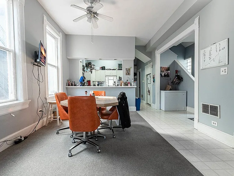 1118 N Mozart St #2 — Photo 9