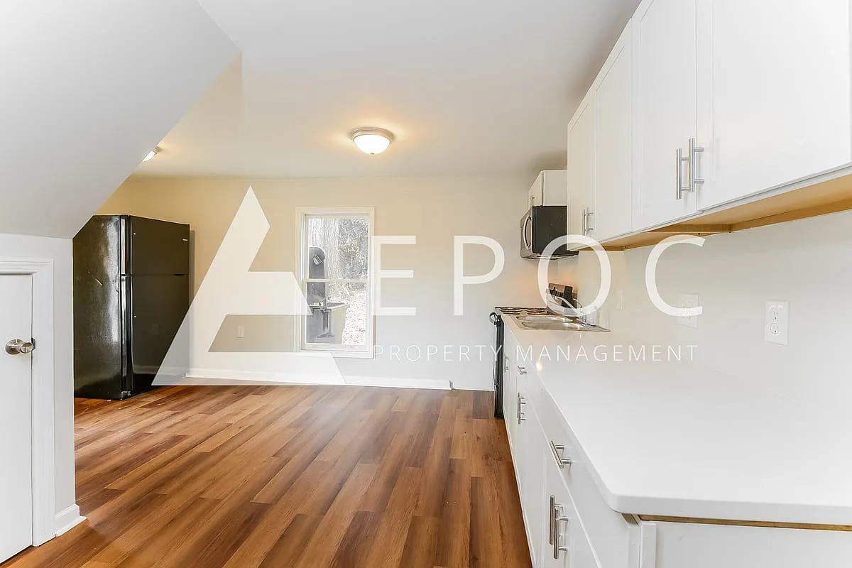 615 Kivett St — Photo 4
