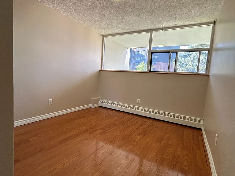 2121 Roche Ct #106 — Photo 13