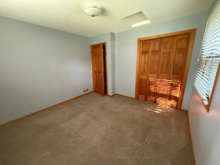 235 Quality Ave N — Photo 11