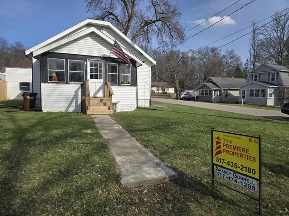 323 S Maurice Ave, Jackson, MI 49203