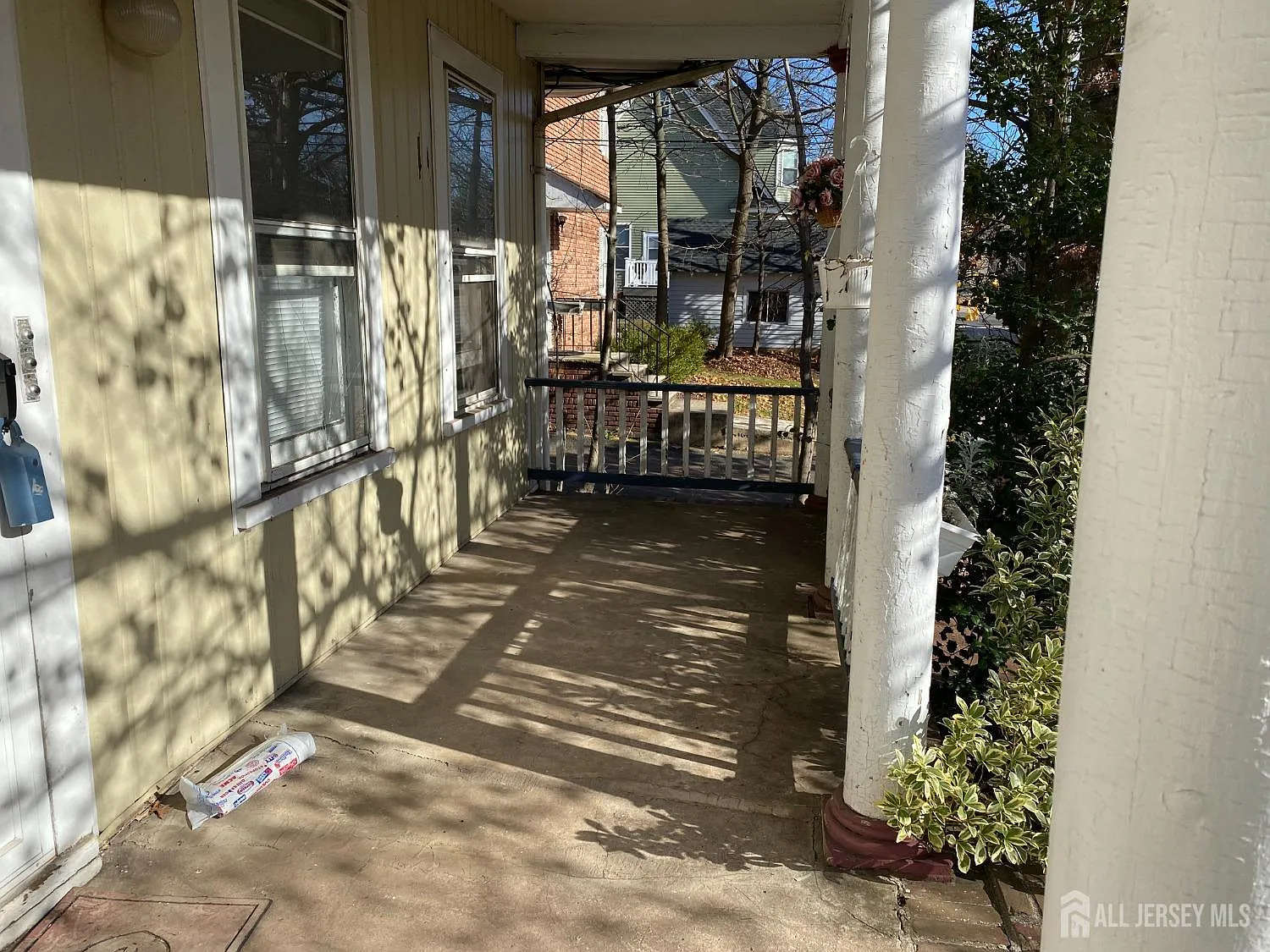 2 bed, 1.0 bath, $2,300 — Photo 2