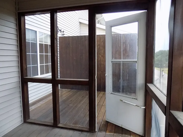 4421 E Court St — Photo 25