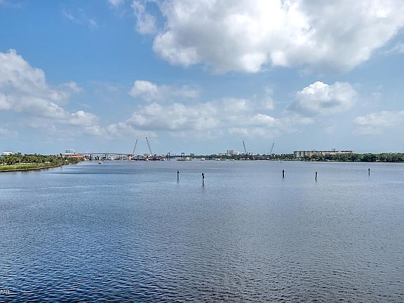 5th image of 734 Marina Point Dr #7340