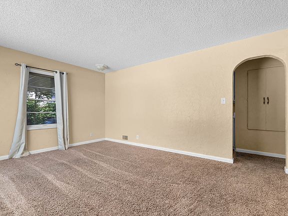 5th image of 8637 W Helen Dr S