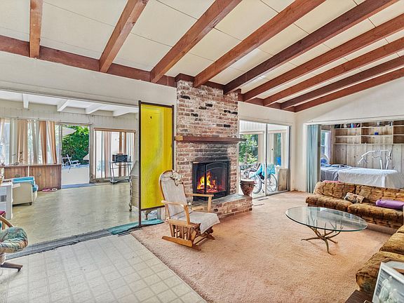 4th image of 1602 Arden Way