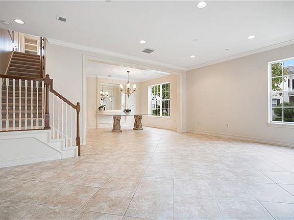 5th image of 1048 Lake Baldwin Ln