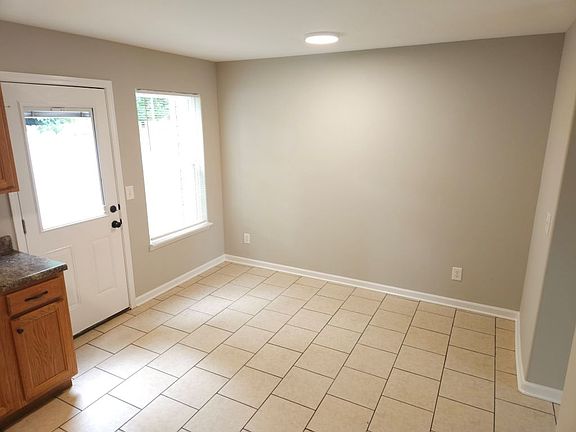 4th image of 705 Crestland Ave APT B1