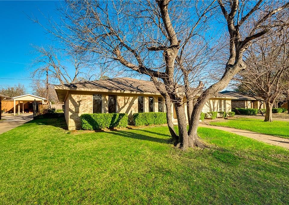 1st image of 10616 Royal Chapel Dr