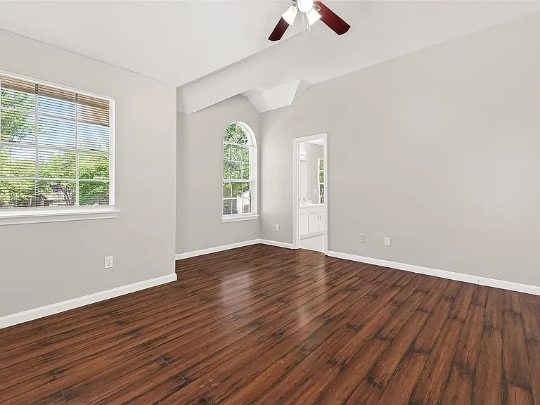 4018 Timber Cor — Photo 24
