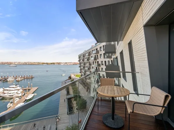 300 Pier 4 Blvd #7M, Boston, MA 02210