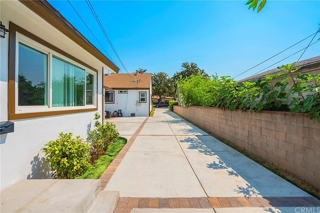 33 N Vega St — Photo 4