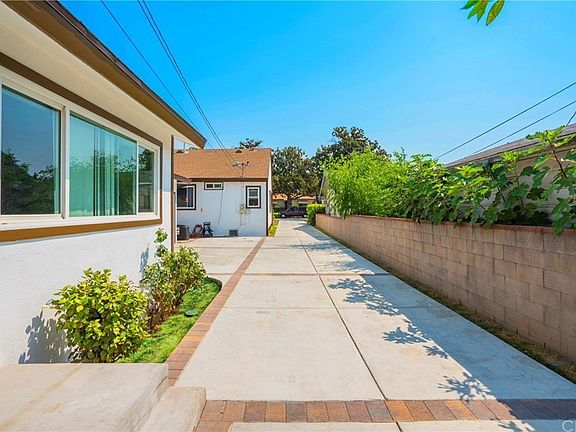 4th image of 33 N Vega St #3
