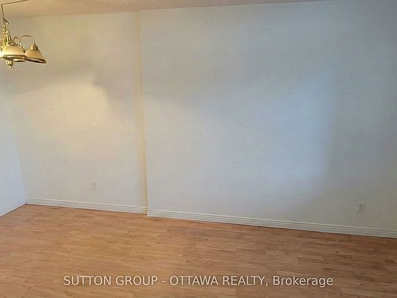 2nd image of 2000 Jasmine Cres #516