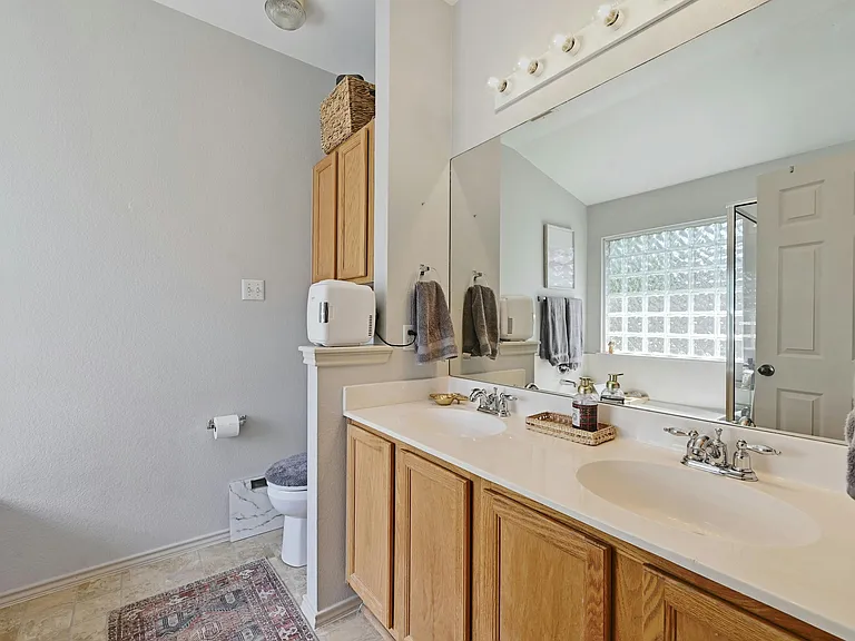 2213 Hazen Ln — Photo 21