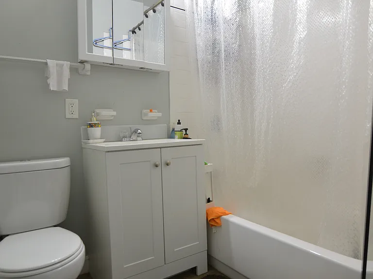 11 Blackwood St #33 — Photo 11