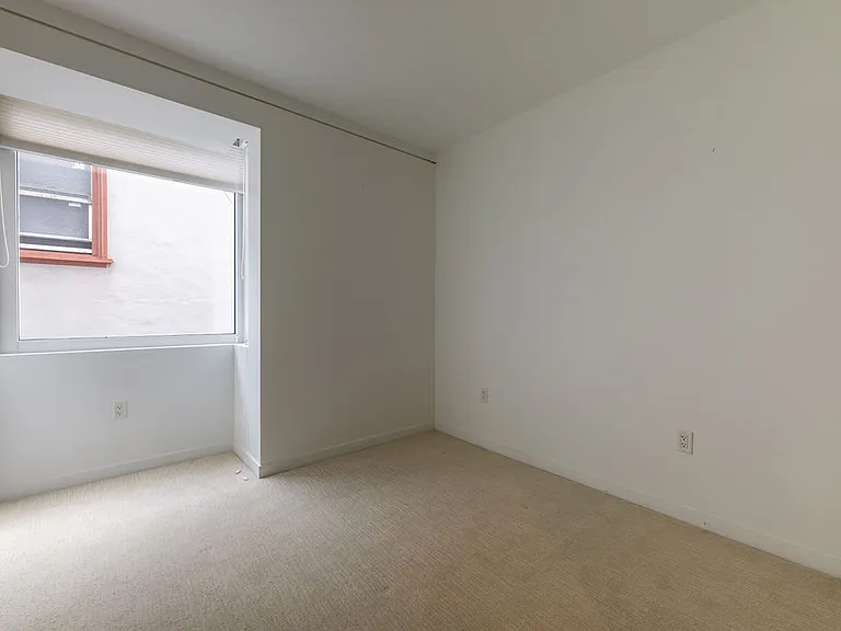 1788 Clay St #404 — Photo 14