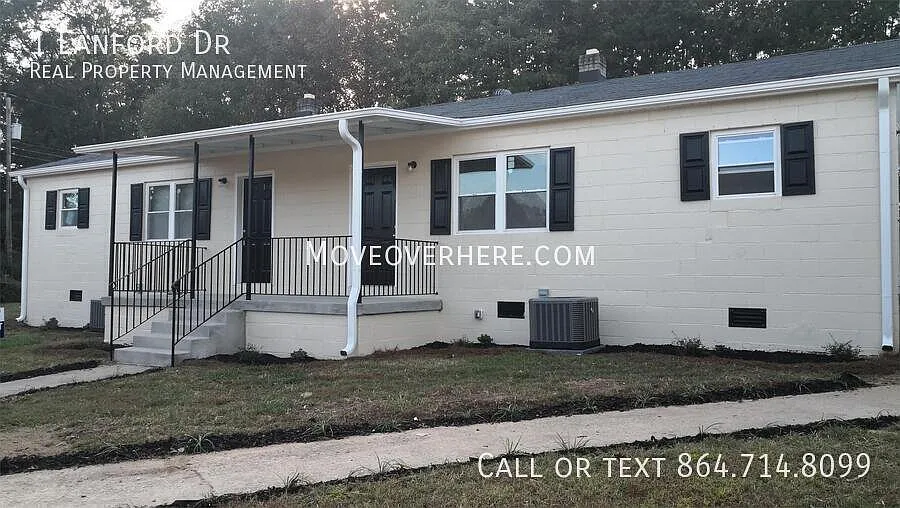 Affordable 2-Bedroom Duplex Near Downtown Greenville | $950/mo — Photo 2